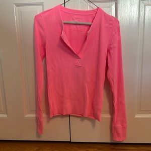 AERIE ripped v neck - hot pink - small - never worn - tags still on